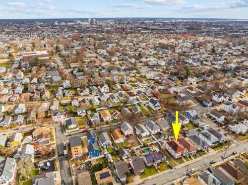 147 Unit St, Providence RI  02909-3929 exterior