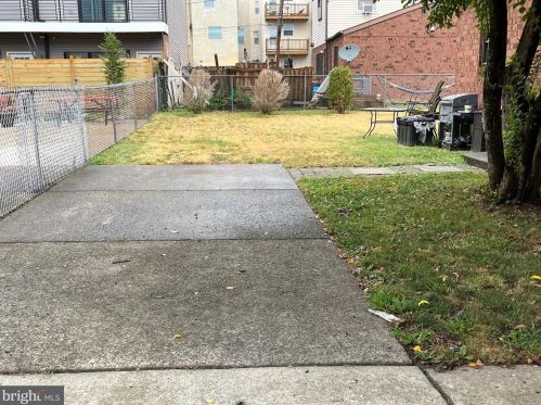 2103 Federal St, Philadelphia PA 19146-3829 exterior