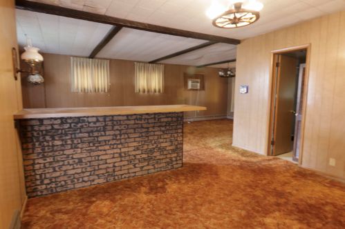 1130 Hall St, Grand Rapids MI 49503-4861 exterior