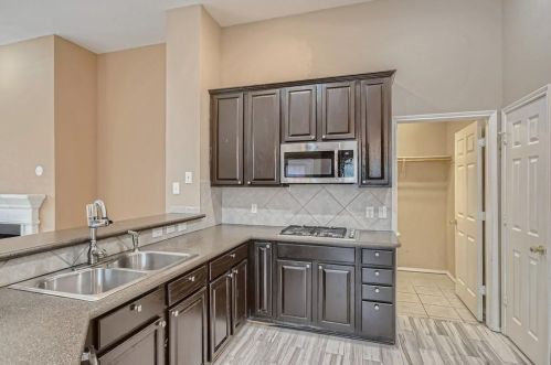 5500 Foxfire Ln, Frisco TX 75056-3840 exterior