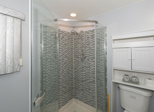 8236 Ainslie St, Chicago IL 60706-3067 exterior