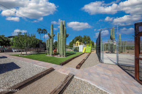540 Camino Del Codorniz, Tucson AZ 85748-7110 exterior