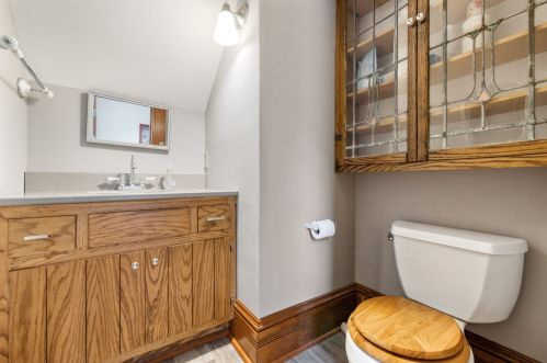 1525 82, Milwaukee WI 53222-2935 exterior