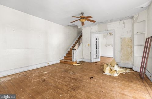 444 Harvey St, Philadelphia PA 19144-3818 exterior