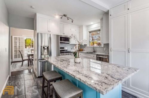 165 Avery Dr, Atlanta GA  30309-2700 exterior