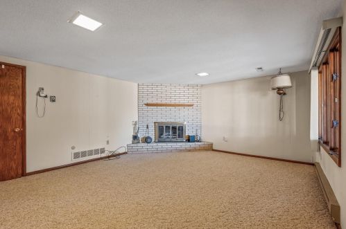 415 Brk Ave, Saint Paul MN 55109-2014 exterior