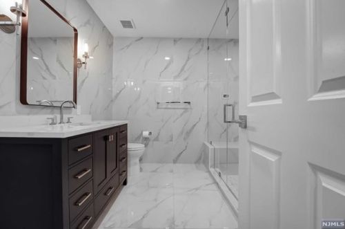 2 Toboggan Rdg Rd, Upper Saddle River NJ 07458-2521 exterior