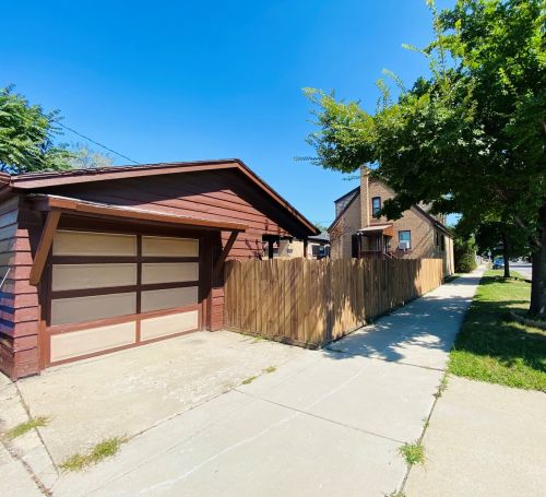 7258 Winchester Ave, Chicago IL 60643-1113 exterior