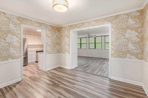 128 Amherst Pl, Atlanta GA  30327-4061 exterior