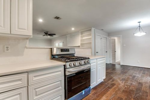 2647 Beechmont Dr, Dallas TX 75228-4224 exterior