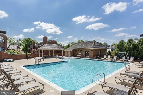 1544 Hampton Hill Cir, Mc Lean VA  22101-6021 exterior