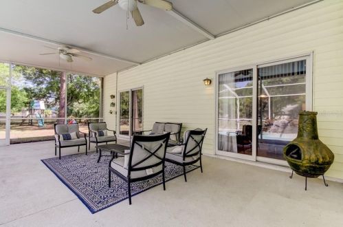 12216 Twin Br Acres Rd, Tampa FL 33626-3711 exterior