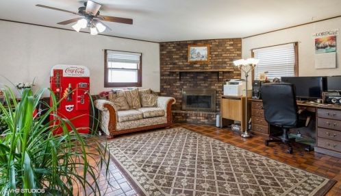 115 Willow Ave, Bull Valley IL 60098-2573 exterior