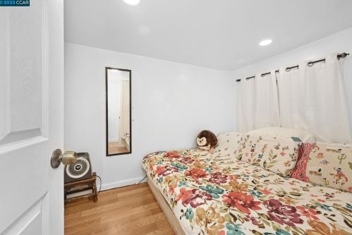 158 Lisa Lee Ln, Concord, CA 94518-2011