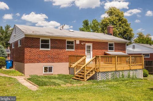 4706 Creek Shore Dr, Rockville MD  20852-2407 exterior