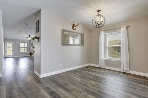 2401 Christoff Loop, Austin TX  78748-3508 exterior