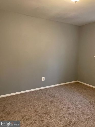 224 27 St, Camden NJ 08105-3927 exterior