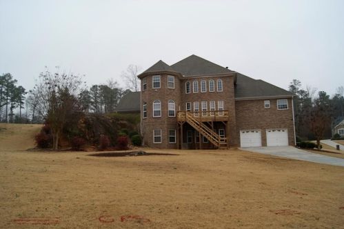 845 Dolly Ave, Atlanta GA 30331-8732 exterior