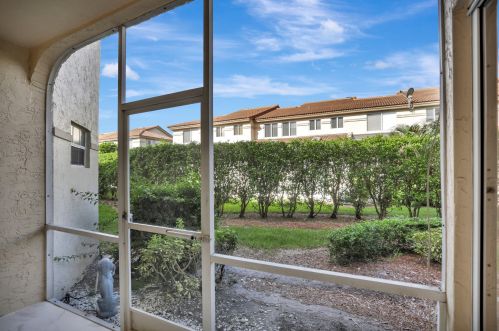 6632 Via Regina, Boca Raton FL 33433-3919 exterior