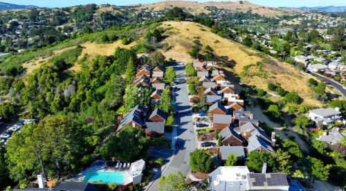 91 Milland Dr, Mill Valley CA 94941-4910 exterior