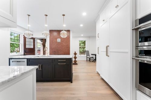 5325 Wilkins Ave, Pittsburgh PA  15217-1022 exterior