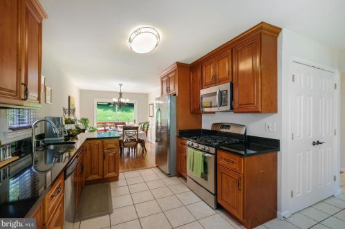 13713 Lockdale Rd, Silver Spring MD 20906-2117 exterior