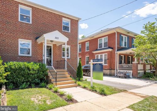 303 Raymond Ave, Alexandria VA 22301-1038 exterior