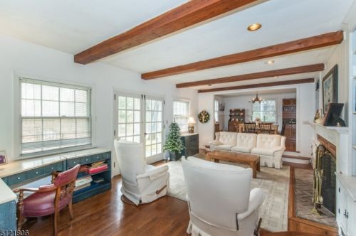 12 Schoolhouse Ln, Morristown NJ 07960-3323 exterior