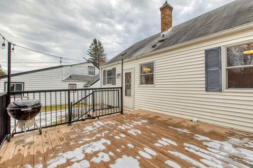 4321 Dodge St, Duluth MN 55804-1409 exterior