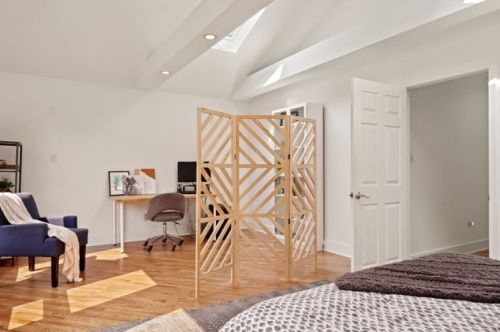 1859 California, Chicago IL 60647-4247 exterior