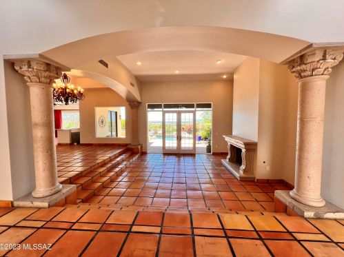 6410 Regal Manor Dr, Tucson AZ  85750-1061 exterior