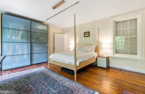 413 10th St, Philadelphia PA 19148-5006 exterior