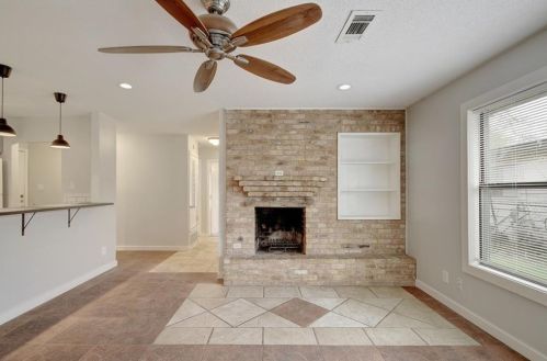 2302 Barton Skwy, Austin TX 78704-4704 exterior