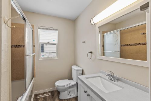 220 Belvidere St, Saint Paul MN 55107-3140 exterior