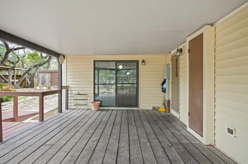 5116 Avispa Way, Austin TX 78738-7602 exterior