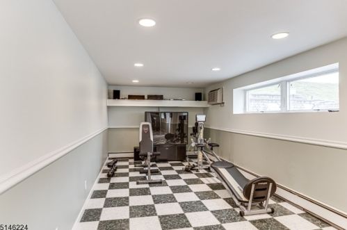 278 Ravenswood St, Mountainside NJ  07092-1360 exterior