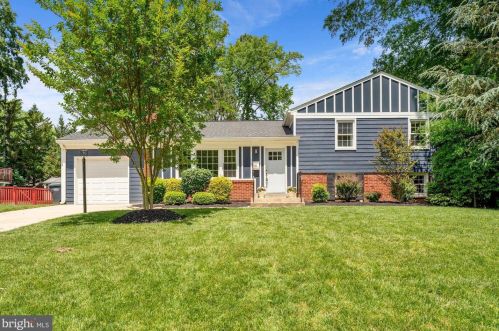 1802 Stirrup Ln, Alexandria, VA 22308-2255