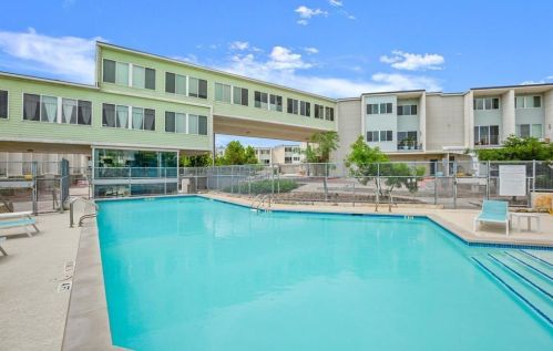 604 Bluff Dr, Austin TX  exterior