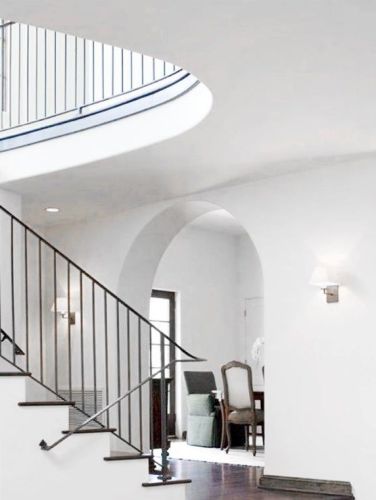 3364 Knollwood Dr, Atlanta GA 30305-1022 exterior