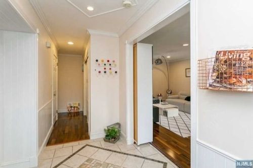 94 Wells Ct, Demarest NJ  07627-2124 exterior