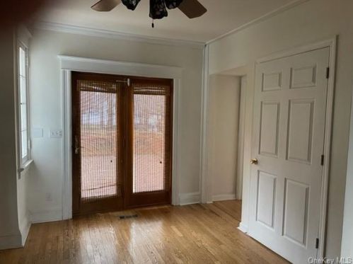 179 Rdg Rd, Valley Cottage NY 10989-2353 exterior