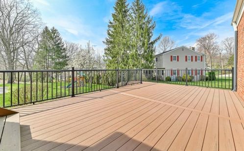 461 Olive St, Pittsburgh PA 15237-4886 exterior