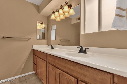 4120 Alan Ln, Phoenix AZ 85028-4114 exterior