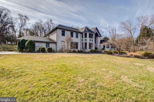 220 Vierling Dr, Silver Spring, MD 20904-1014