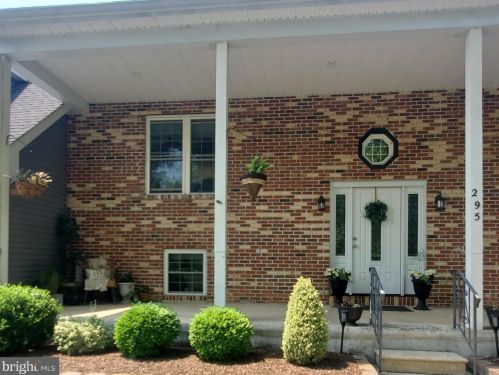 295 Fenwick Rd, Pilesgrove NJ exterior