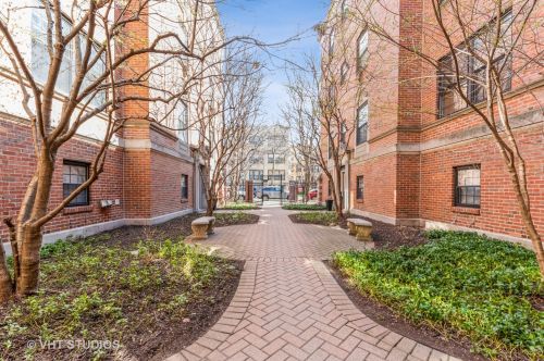 5208 Drexel Ave, Chicago IL 60615-3722 exterior