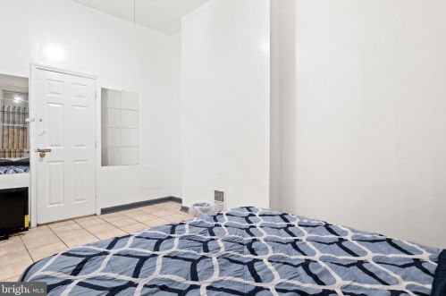 4118 Girard Ave, Philadelphia PA 19125-3305 exterior