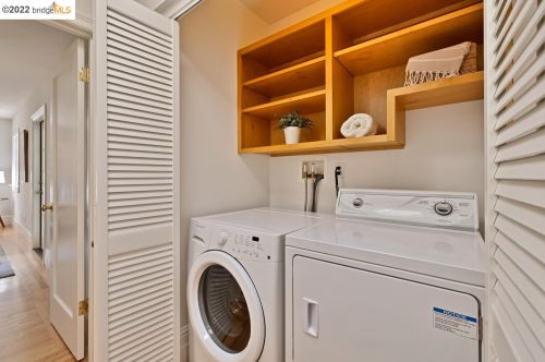 1614 Capistrano Ave, Berkeley CA 94707-1803 exterior