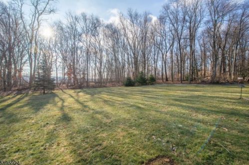 202 Joseph Ln, Dover NJ 07803-3049 exterior