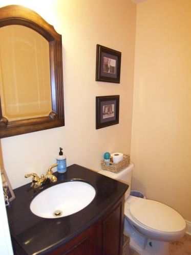 2242 Clairmont Dr, Pittsburgh PA  15241-3210 exterior